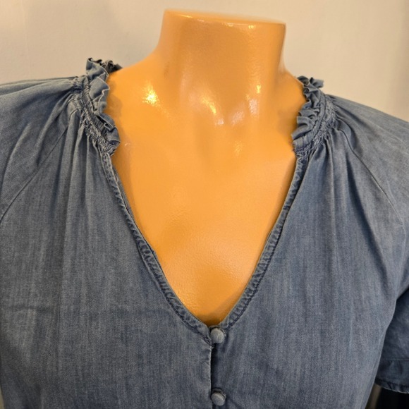 C&C California Denim Chambray V Neck Button Front Tie Waist Dress Size Small - Picture 2 of 12